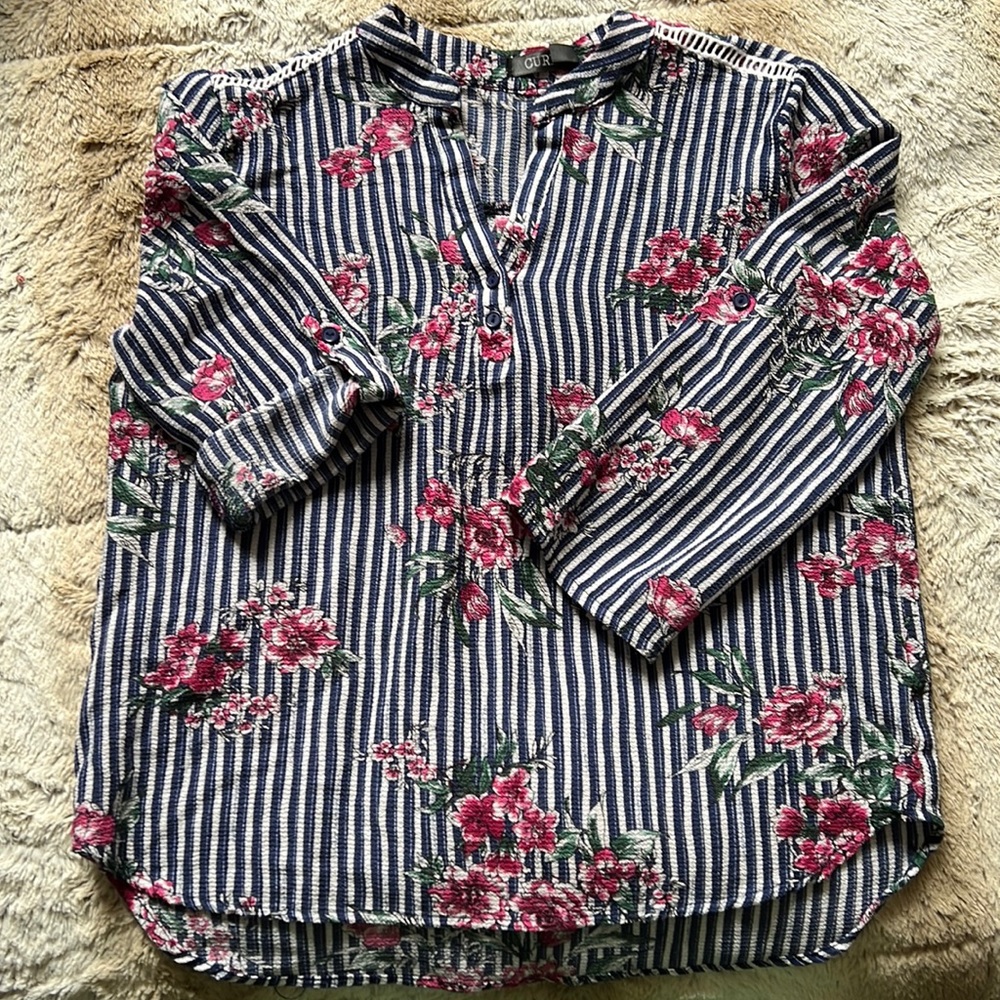 Top. Size: Small. Color: blue and white strip with floral print
